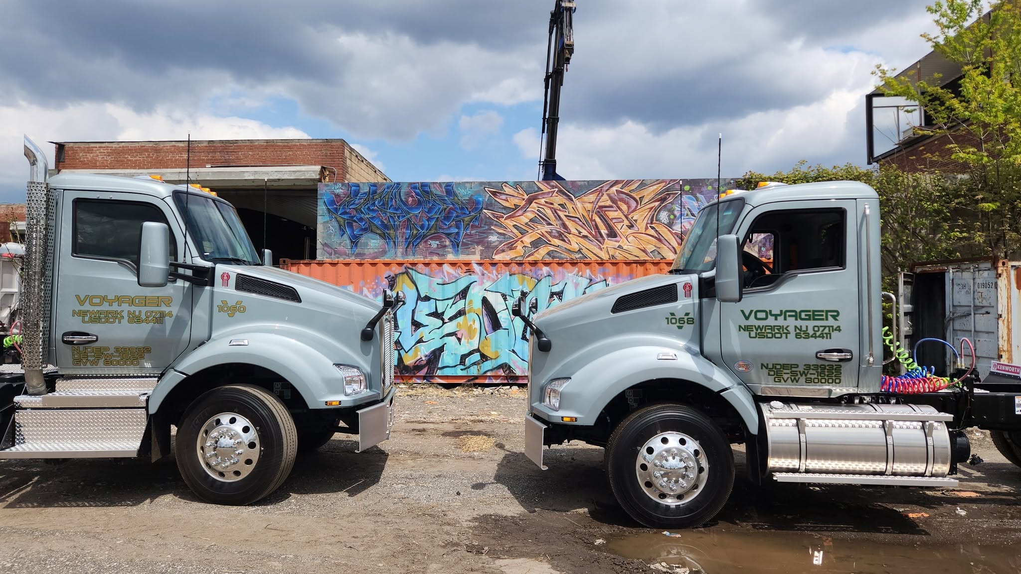 Voyager Kenworth T880 Daycab Fleet
