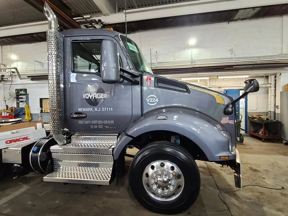 Voyager daycab in the Newark shop